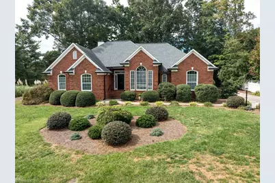 400 Savannah Lane, Kernersville, NC 27284 - Photo 1