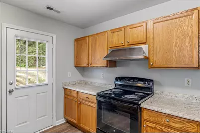 405 Dudley Street, Greensboro, NC 27401 - Photo 11