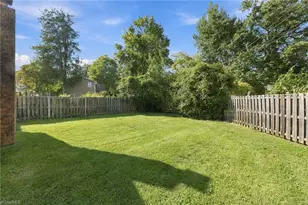 2502 Fairway Dr, Greensboro, NC 27408 - Photo 35