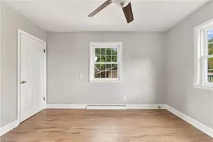 2502 Fairway Dr, Greensboro, NC 27408 - Photo 23