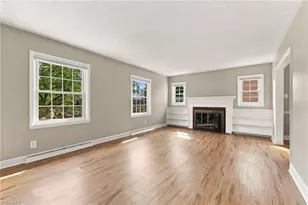 2502 Fairway Dr, Greensboro, NC 27408 - Photo 7