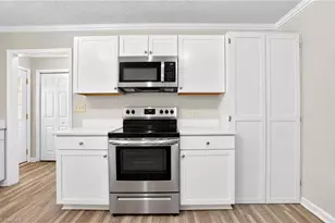 1802 N Chatham Ave, Siler City, NC 27344 - Photo 13