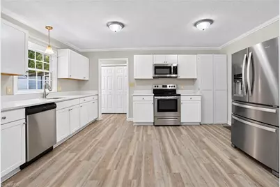 1802 N Chatham Avenue, Siler City, NC 27344 - Photo 11