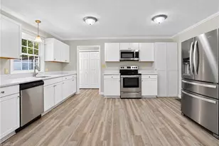 1802 N Chatham Ave, Siler City, NC 27344 - Photo 11