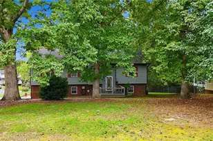 113 Little John Cir, North Wilkesboro, NC 28659 - Photo 7