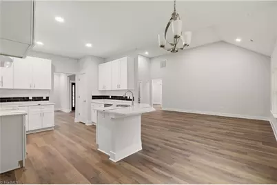1004 Phineas Drive, Kernersville, NC 27284 - Photo 9