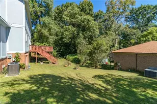 1209 Shalimar Dr, High Point, NC 27262 - Photo 45