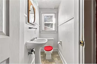 422 W 25th Street, Winston-Salem, NC 27105 - Photo 19