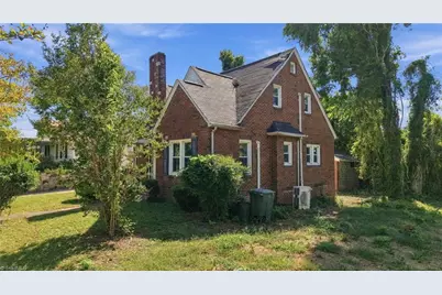 422 W 25th Street, Winston-Salem, NC 27105 - Photo 3