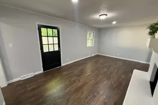 805 Plummer Dr, Greensboro, NC 27410 - Photo 19