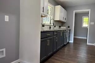 805 Plummer Dr, Greensboro, NC 27410 - Photo 13