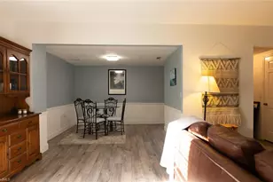 3915 Valley Ct, Winston-Salem, NC 27106 - Photo 9