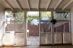 3915 Valley Ct, Winston-Salem, NC 27106 - Photo 15