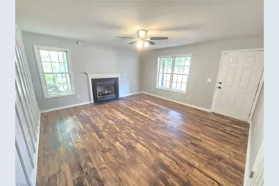627 Kenneth Road, Greensboro, NC 27455 - Photo 15
