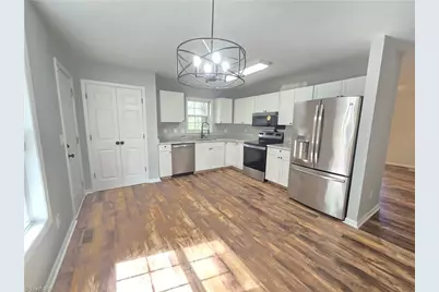 627 Kenneth Road, Greensboro, NC 27455 - Photo 5