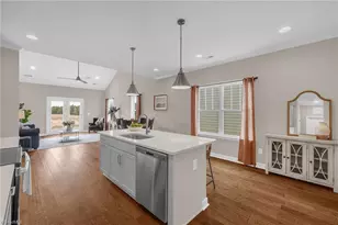 1715 Creekline Dr, Kernersville, NC 27284 - Photo 9