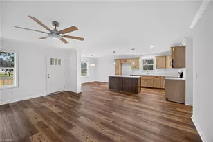 3898 Yarbrough Ave, Winston-Salem, NC 27106 - Photo 11