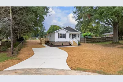 3898 Yarbrough Avenue, Winston-Salem, NC 27106 - Photo 3