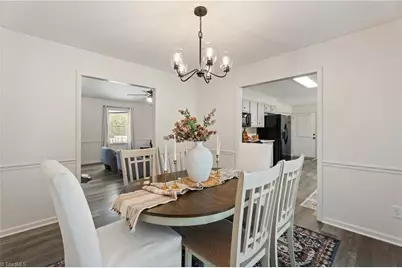 5900 Berwick Court, Lexington, NC 27295 - Photo 9