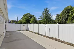124 Oxford Ridge Ct, Kernersville, NC 27284 - Photo 29