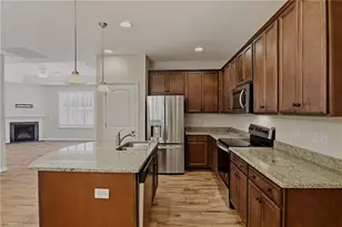124 Oxford Ridge Ct, Kernersville, NC 27284 - Photo 11