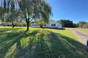 510 E King St, King, NC 27021 - Photo 35