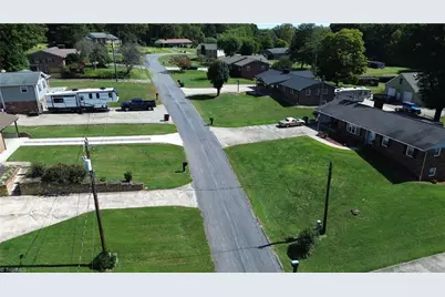 418 Cloverdale Lane, Wilkesboro, NC 28697 - Photo 29