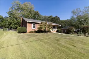 7541 Pine Trails Rd, Pfafftown, NC 27040 - Photo 3