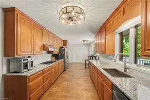 1100 Wolf Rock Rd, Walnut Cove, NC 27052 - Photo 7