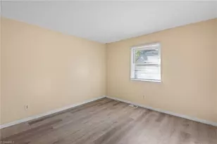 1610 Brockett Ave, High Point, NC 27260 - Photo 15