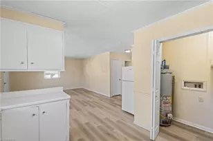 1610 Brockett Ave, High Point, NC 27260 - Photo 13