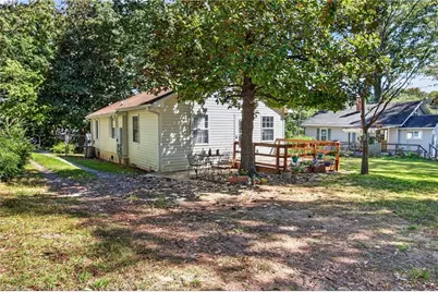 2907 Marthas Place, Greensboro, NC 27408 - Photo 3