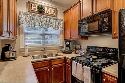 1202 Southlake Court, Lexington, NC 27295 - Photo 13