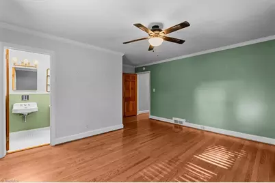 1103 N Peace Haven Road, Winston-Salem, NC 27104 - Photo 19