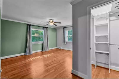 1103 N Peace Haven Road, Winston-Salem, NC 27104 - Photo 17