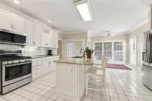 4001 Friendly Acres Dr, Greensboro, NC 27410 - Photo 19
