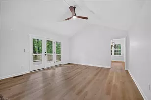 5550 Overlook Cir, Winston-Salem, NC 27105 - Photo 25