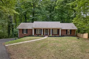 5550 Overlook Cir, Winston-Salem, NC 27105 - Photo 1
