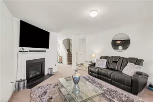 3996 Foliage Dr, Winston-Salem, NC 27101 - Photo 11