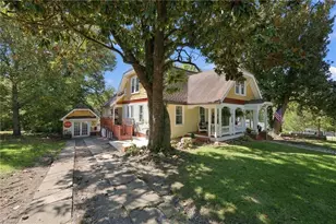 149 Elm St, Mount Airy, NC 27030 - Photo 3