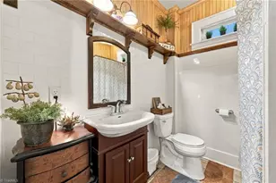 149 Elm St, Mount Airy, NC 27030 - Photo 17