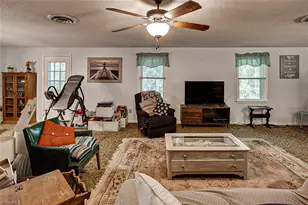 1050 Amity Rd, Asheboro, NC 27203 - Photo 43