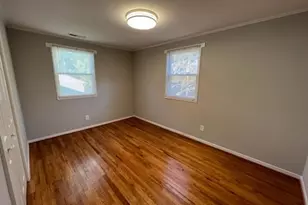 1803 Villa Dr, Greensboro, NC 27403 - Photo 9