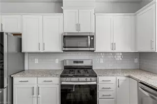 821 Falls Grove Trl, High Point, NC 27265 - Photo 19