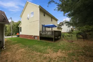 3800 Heather View Ln, Winston-Salem, NC 27127 - Photo 17
