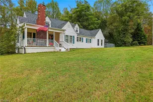 2226 Nc Hwy 268, Pilot Mountain, NC 27041 - Photo 7