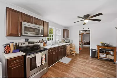 2226 Nc Highway 268, Pilot Mountain, NC 27041 - Photo 15