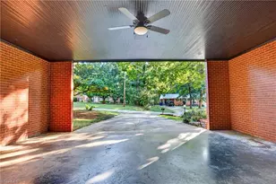 801 Cliftwood Dr, Siler City, NC 27344 - Photo 27