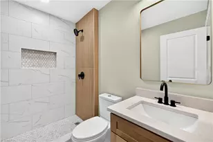 1003 Pembroke Rd, Greensboro, NC 27408 - Photo 31