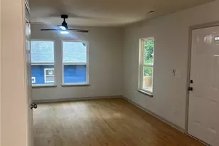 516 Twin Oak Ct, High Point, NC 27260 - Photo 3